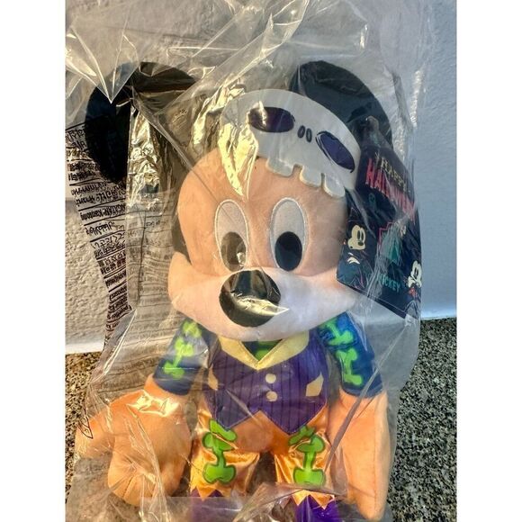 NEW Mickey Mouse Glow Halloween 2023 Plush Toy 15'' Disney Sealed - Picture 8 of 10